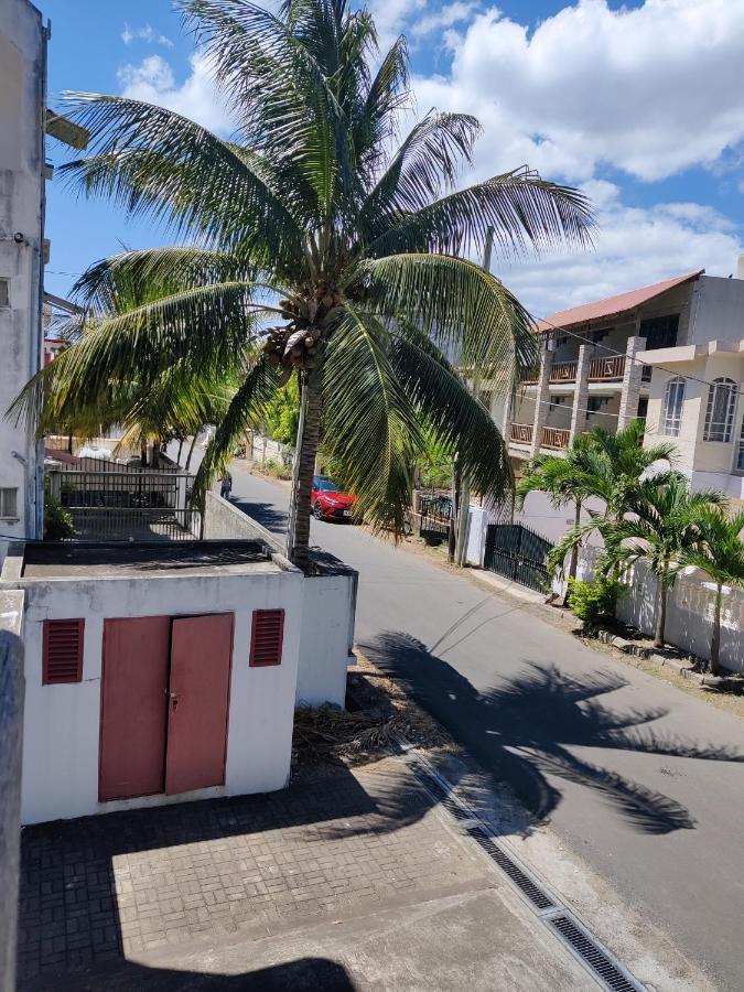 Ashiana Oceanside Apartment Flic-en-Flacq 外观 照片