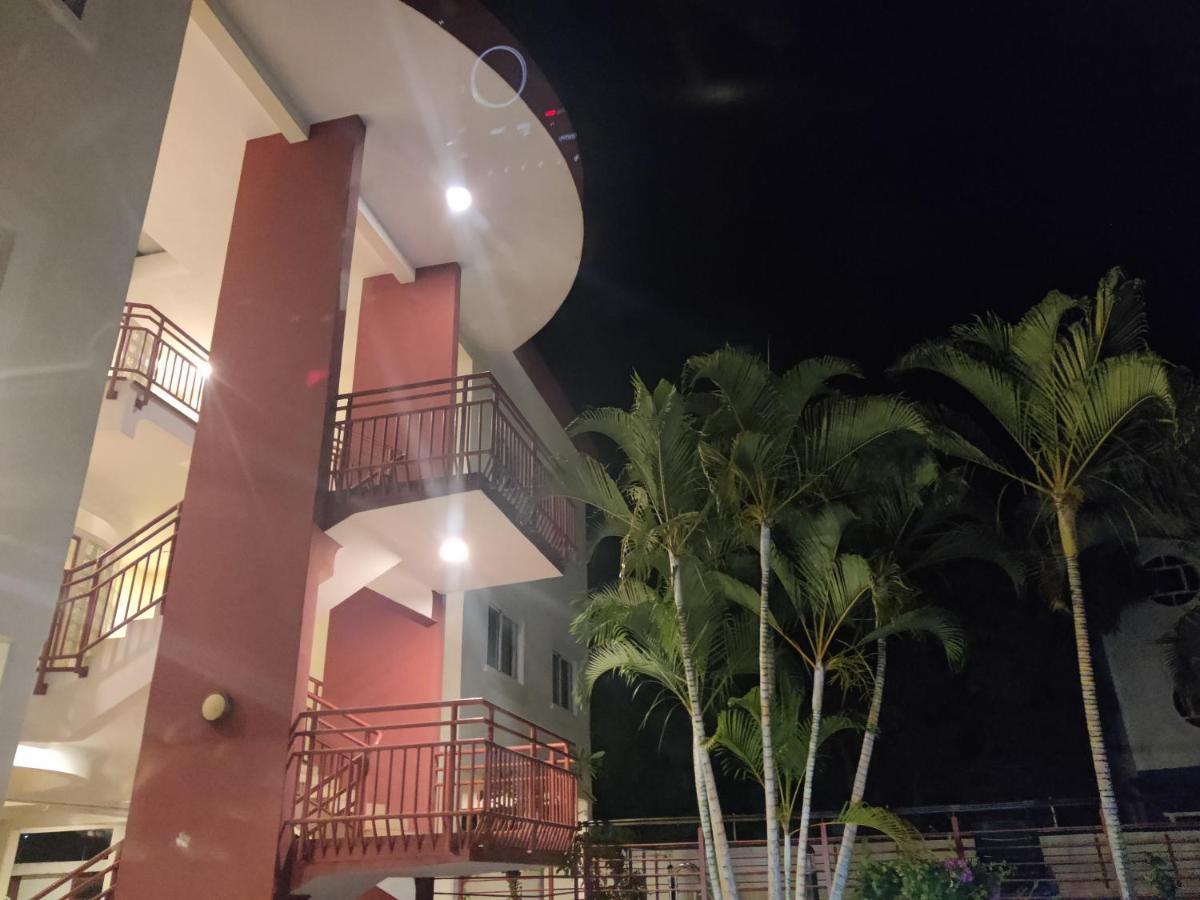 Ashiana Oceanside Apartment Flic-en-Flacq 外观 照片